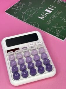 ماشین حساب دکمه رنگی