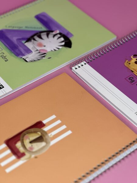 دفتر دو خط زبان